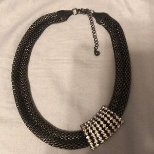 BLACK AND CLEAR STONE NECKLACE